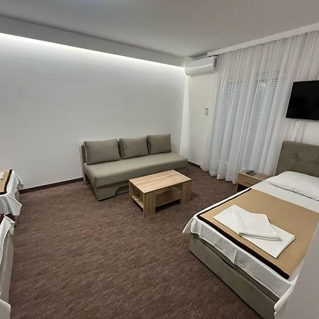 Motel Aura Mostar Exteriör bild